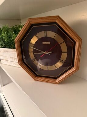Linden Quartz Mid Century Oak Finish Octagon Wall Clock Vintage